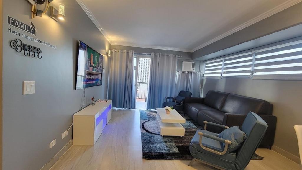 Waikiki 2 Bedrooms 2 Bathrooms With 1 Free Parking Space *