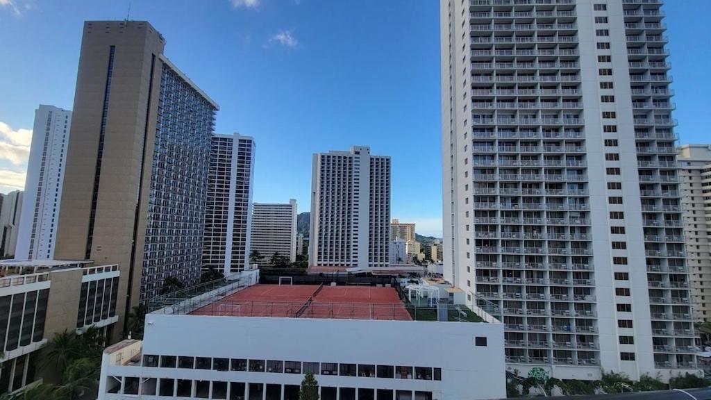Apartment Waikiki 2 Bedrooms 2 Bathrooms With 1 Free Parking Space Honolulu