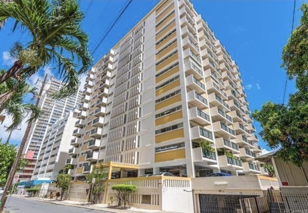 Waikiki 2 Bedrooms 2 Bathrooms With 1 Free Parking Space Honolulu